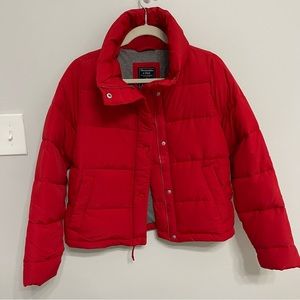 Women’s Abercrombie puffer coat!